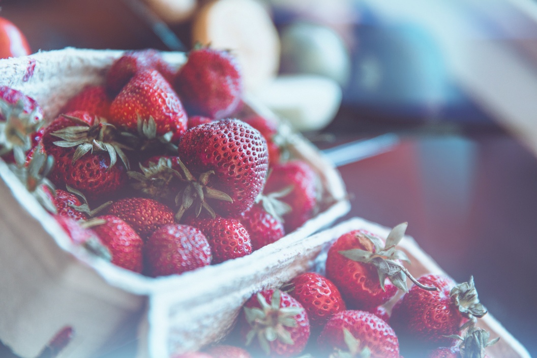 一目惚れとは 一目惚れとはどんな感じ 感覚 アプローチ 場所 画像