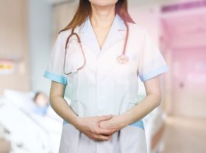 【出会い系体験談｜30代前半女性】出会いがなく悩む看護師が恋愛成就!15名との出会いの末...そのプロセスは?