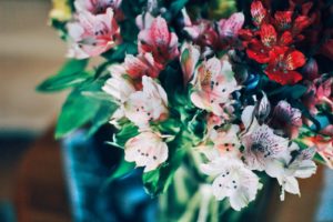 一目惚れの告白はＬＩＮＥや手紙？どっちがいい？メリットとデメリットを検証！